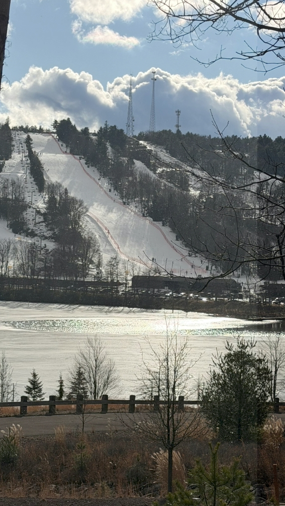 U14s Bring the Grit to Icy Big Boulder Slalom